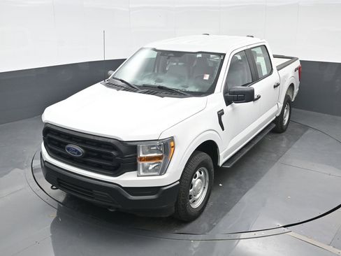Used 2021 Ford F150 XL w/ Trailer Tow Package image 16