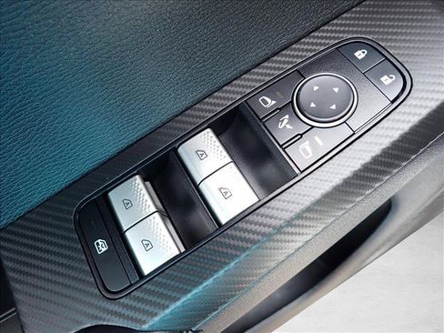 Used 2024 Mitsubishi Outlander SE FWD image 15