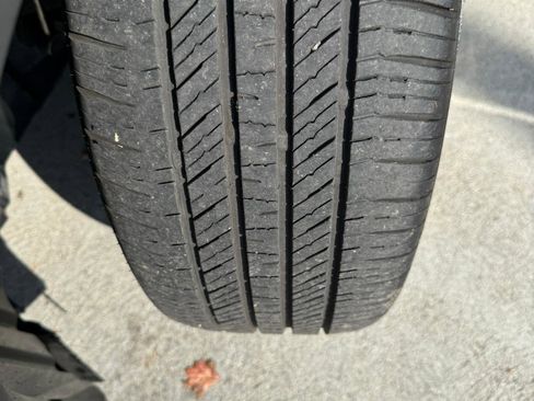 Used 2018 Toyota C-HR XLE image 31