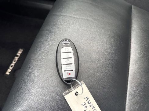 Certified 2021 Nissan Rogue SL w/ Premium Package image 37