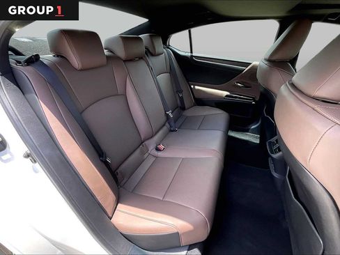 Used 2025 Lexus ES 350 w/ Premium Package FWD image 17