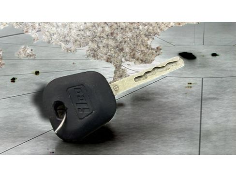 Used 2018 GMC Savana 2500 w/ Driver Convenience Package image 18