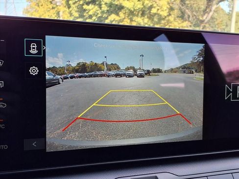 New 2025 Kia K4 EX image 19