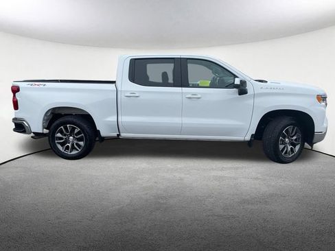 Used 2025 Chevrolet Silverado 1500 LT AWD/4WD image 17