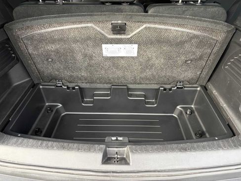 Used 2026 Buick Enclave Preferred AWD/4WD image 6