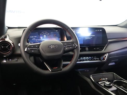 New 2026 Chevrolet Equinox RS w/ LPO, Floor Liner Package image 16