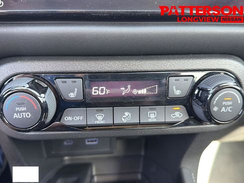 Used 2023 Nissan Kicks SR FWD image 8
