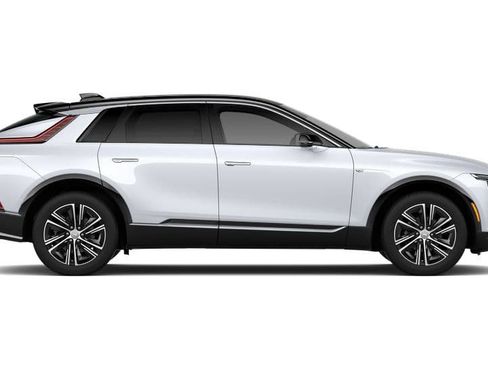 New 2026 Cadillac Lyriq Luxury w/ LPO, Floor Liner Package AWD/4WD image 65
