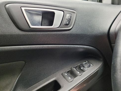 Used 2018 Ford EcoSport SE FWD image 27