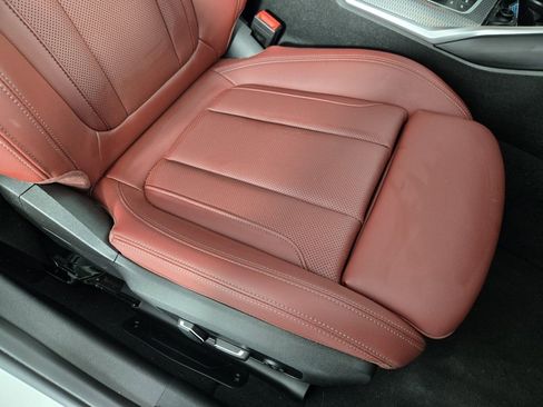 Certified 2025 BMW 330i xDrive Sedan w/ M Sport Package image 18