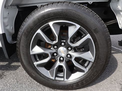 Used 2022 Chevrolet Silverado 1500 LT image 10