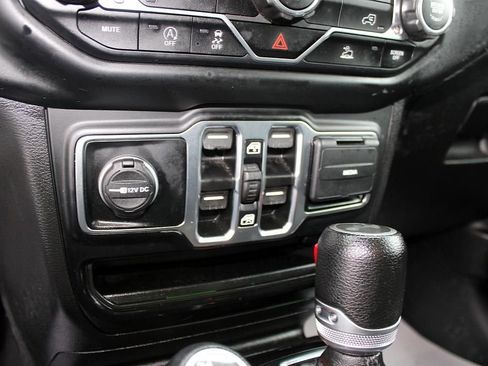 Used 2022 Jeep Wrangler Unlimited Sport AWD/4WD image 16