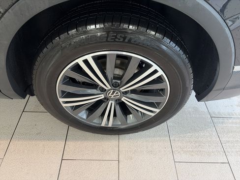 Used 2024 Volkswagen Tiguan Wolfsburg Edition AWD/4WD image 10