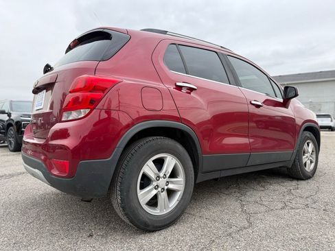 Used 2018 Chevrolet Trax LT w/ LT Convenience Package FWD image 7