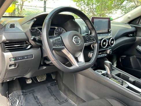 Used 2020 Nissan Sentra SV w/ Trunk Package FWD image 7
