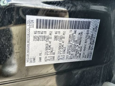 Used 2025 Nissan Rogue SV FWD image 33