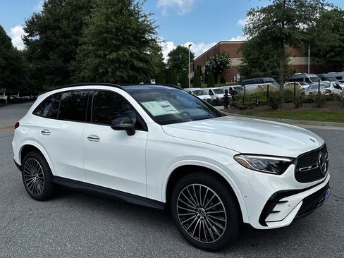 New 2027 Mercedes-Benz GLC 300 image 2