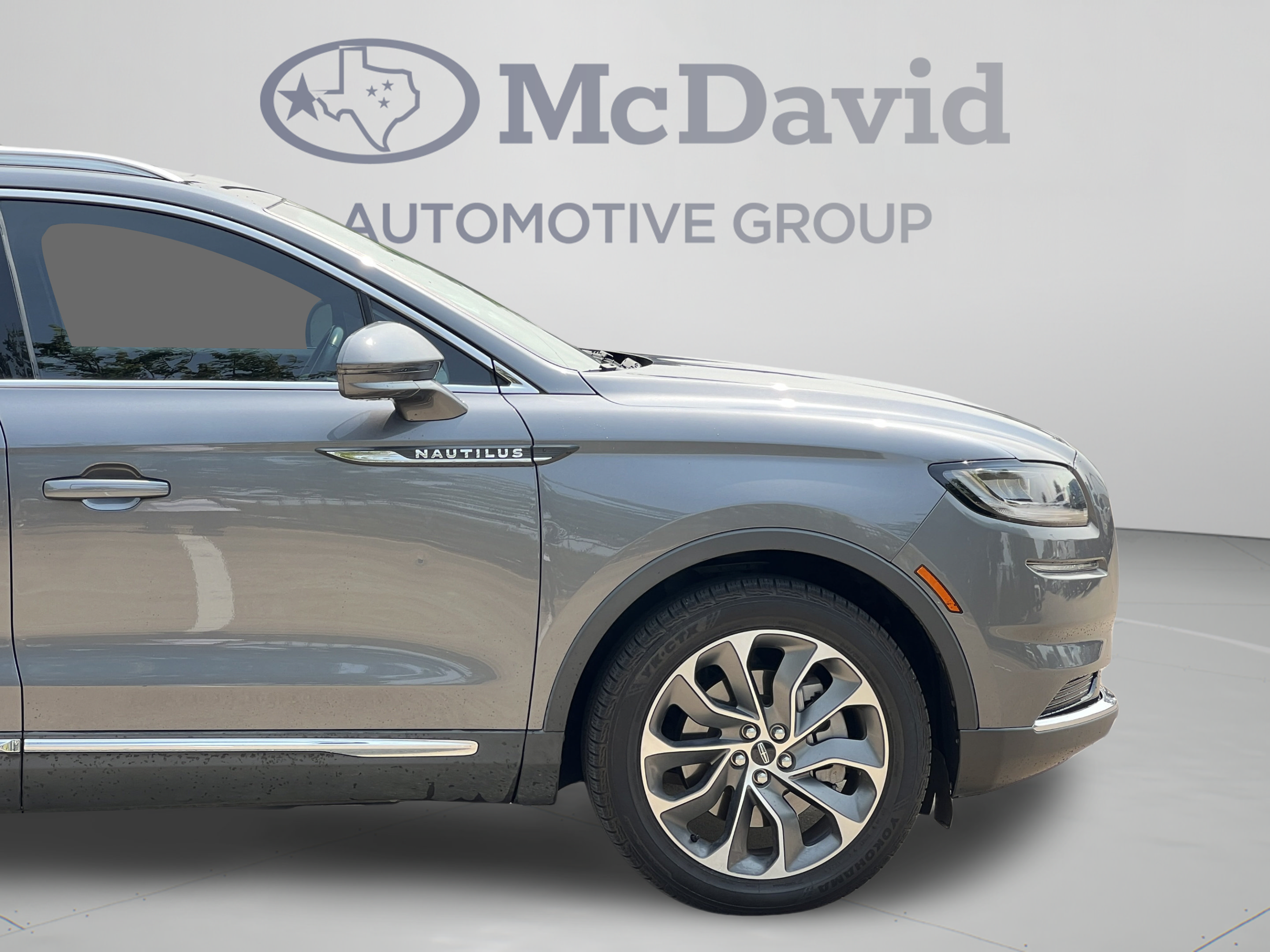 Used 2022 Lincoln Nautilus Reserve FWD image 32