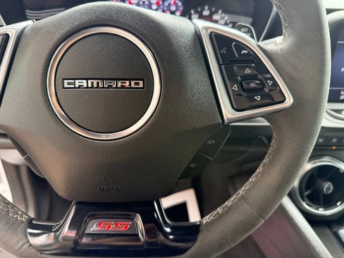 Used 2022 Chevrolet Camaro SS RWD image 23