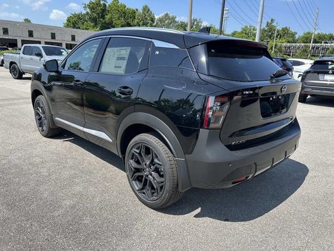 New 2026 Nissan Kicks SR w/ SR Premium Package FWD image 5