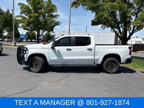 Used 2021 Chevrolet Silverado 1500 LT Trail Boss w/ Bed Protection Package AWD/4WD image 3