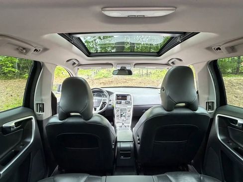 Used 2014 Volvo XC60 T6 AWD/4WD image 21