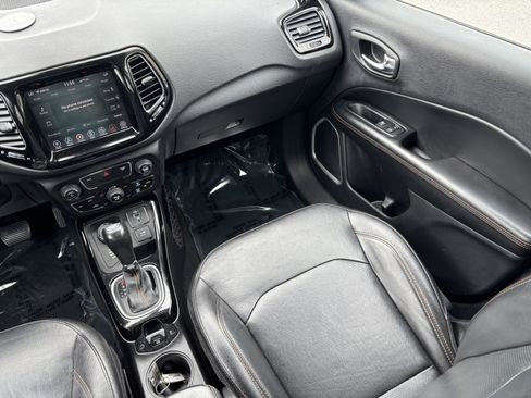 Used 2020 Jeep Compass Limited AWD/4WD image 23