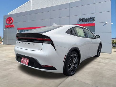 New 2025 Toyota Prius XLE FWD image 7