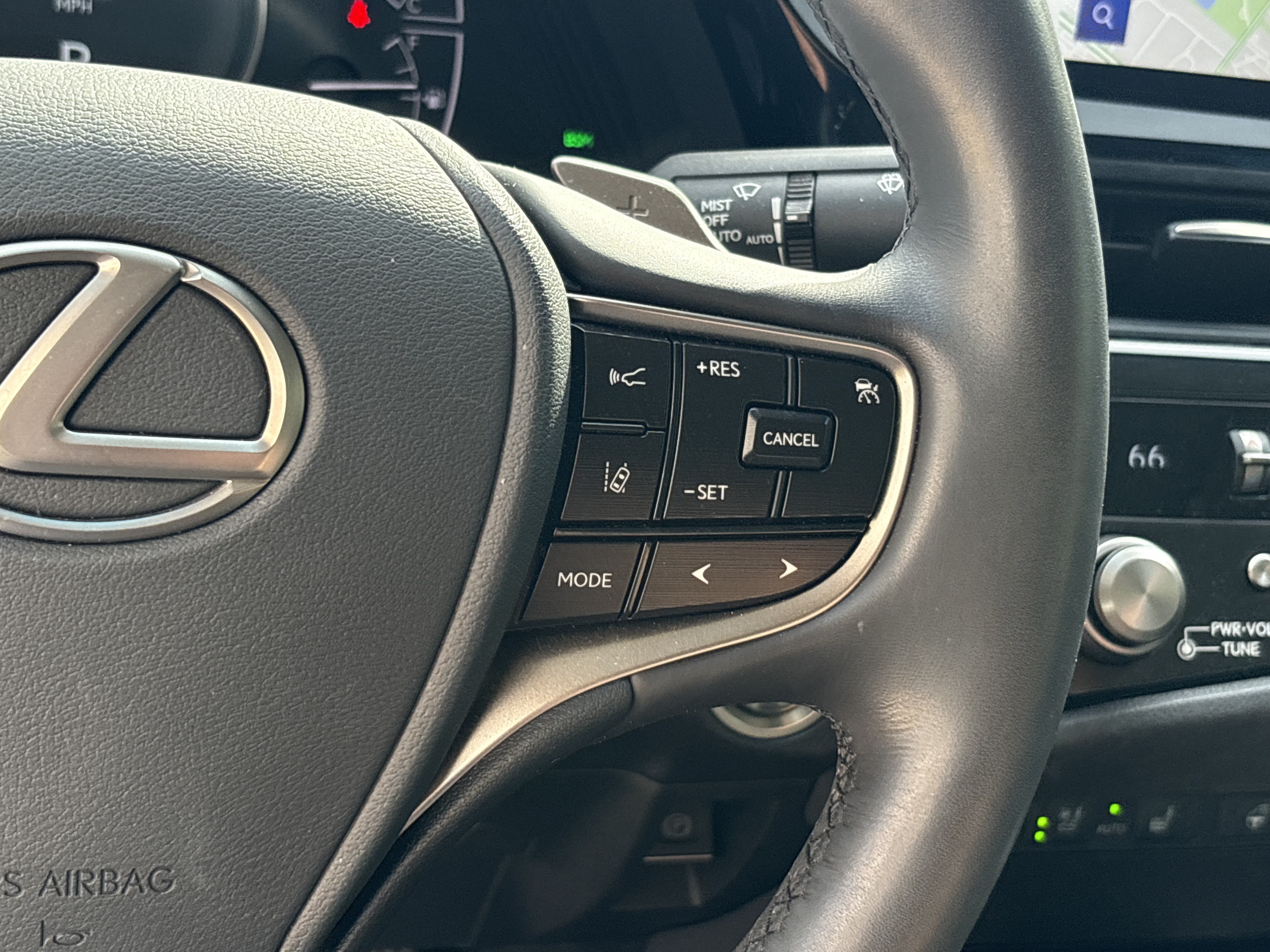 Used 2025 Lexus ES 300h F Sport w/ Accessory Package (Z2) FWD image 20