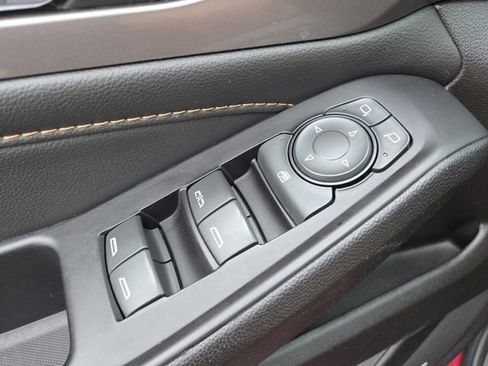 Used 2019 Chevrolet Traverse RS AWD/4WD image 11