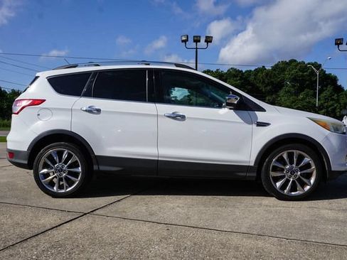 Used 2014 Ford Escape SE w/ SE Chrome Package FWD image 3