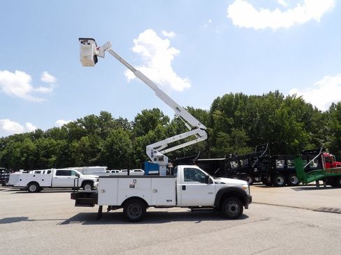 Used 2015 Ford F550 2WD Regular Cab Super Duty w/ Snow Plow Prep Package image 9