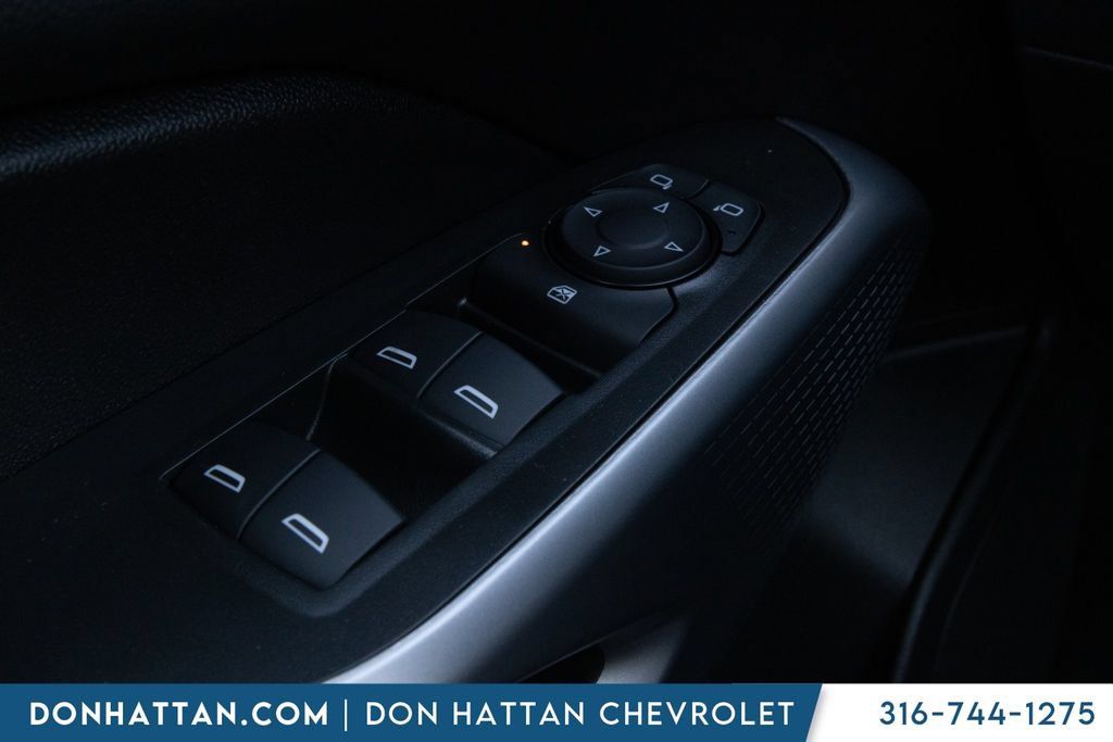 New 2026 Chevrolet Trax RS w/ Sunroof Package FWD image 14