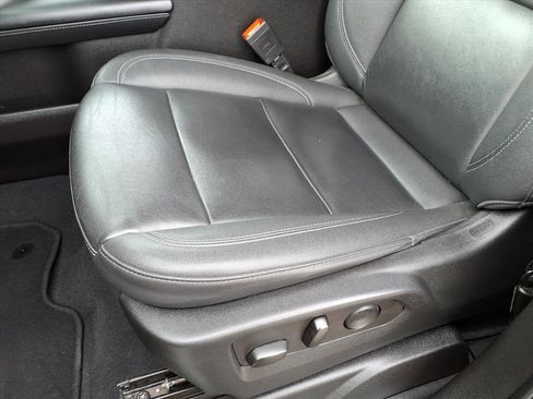 Used 2023 Chevrolet Tahoe LT image 17