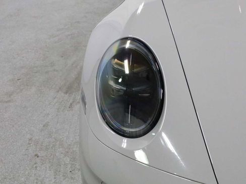Certified 2025 Porsche 911 Carrera RWD image 15