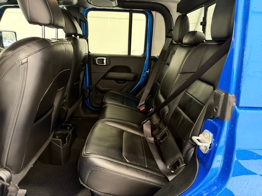 Used 2021 Jeep Gladiator Overland w/ Uconnect 4C Nav & Sound Group AWD/4WD image 19