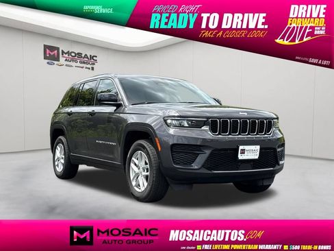 Used 2024 Jeep Grand Cherokee Laredo X w/ Trailer Tow Package AWD/4WD image 1