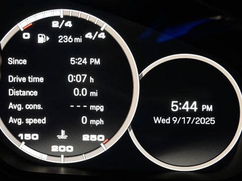 Used 2022 Porsche Cayenne S image 77