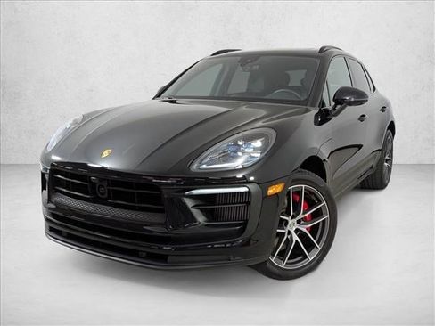 Certified 2025 Porsche Macan S image 1