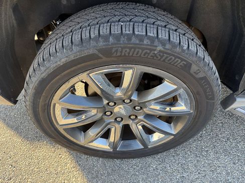 Used 2015 Chevrolet Tahoe LTZ image 22