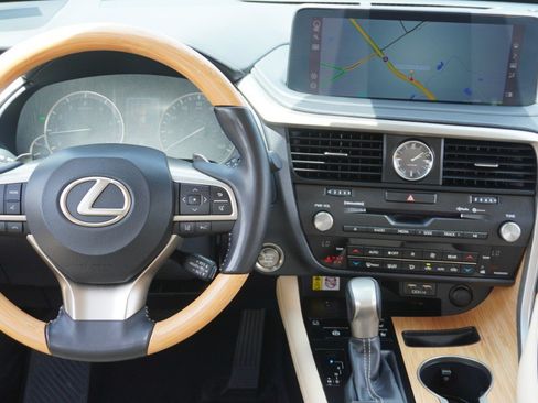 Used 2022 Lexus RX 350L FWD w/ Premium Package image 30