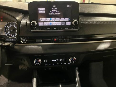 Used 2022 Mitsubishi Outlander ES image 27