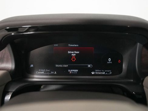 Used 2022 Lincoln Aviator Reserve w/ Equipment Group 201A image 11