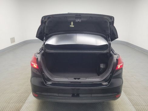 Used 2017 Ford Focus SEL image 29