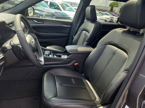 New 2026 Jeep Grand Cherokee L Limited RWD image 22