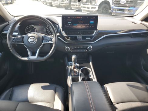 Used 2024 Nissan Altima 2.5 SR w/ SR Premium Package image 15