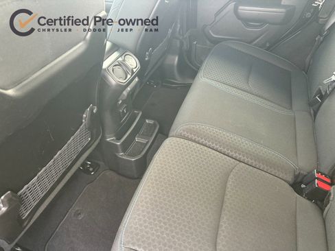 Certified 2025 Jeep Wrangler Unlimited Rubicon 4xe w/ Convenience Group AWD/4WD image 13