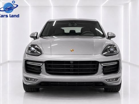 Used 2018 Porsche Cayenne GTS w/ Premium Package Plus AWD/4WD image 5