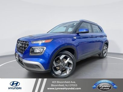 Used 2023 Hyundai Venue SEL w/ Cargo Package