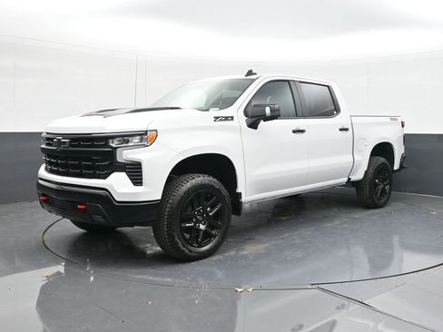 New 2026 Chevrolet Silverado 1500 LT Trail Boss w/ Safety Package AWD/4WD image 3